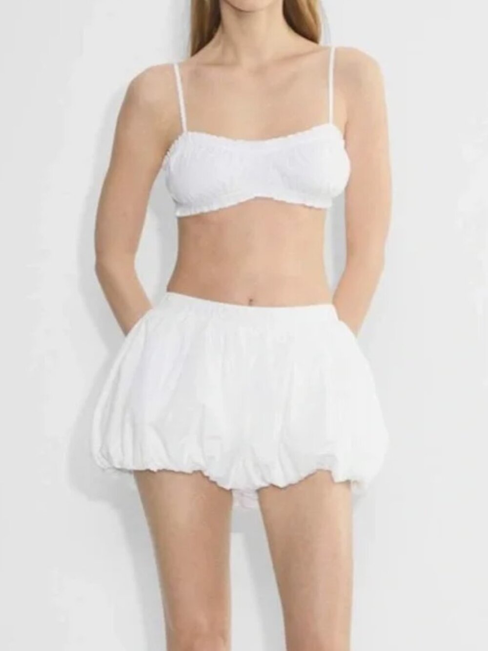 Aritzia White Souffle Poplin 100% Cotton Bubble Shorts / Bloomers Size Medium